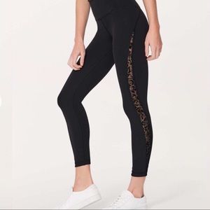 Lululemon Meant To Move 7/8 Tight (25”) Black Flocked Floral Size 6/8